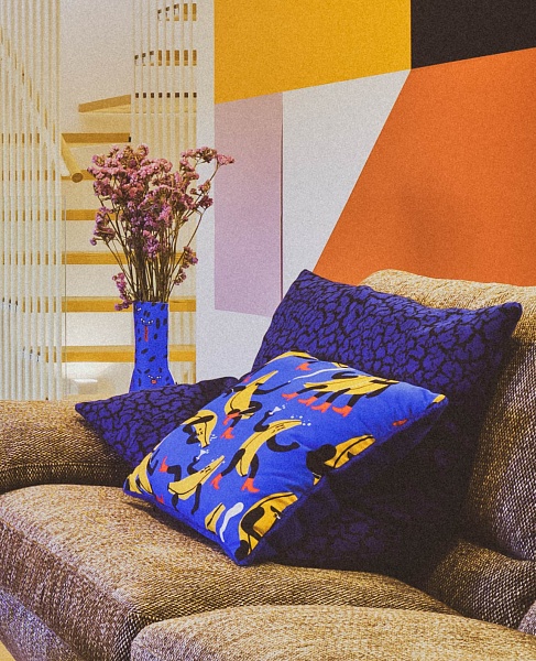 Подушка Flora & Fauna Banana Guys 40*40 от интернет-магазина IDODOM.RU