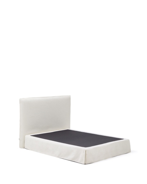 Кровать Jaira из белого шенилла со съемным чехлом для матраса 150x190 см от интернет-магазина IDODOM.RU