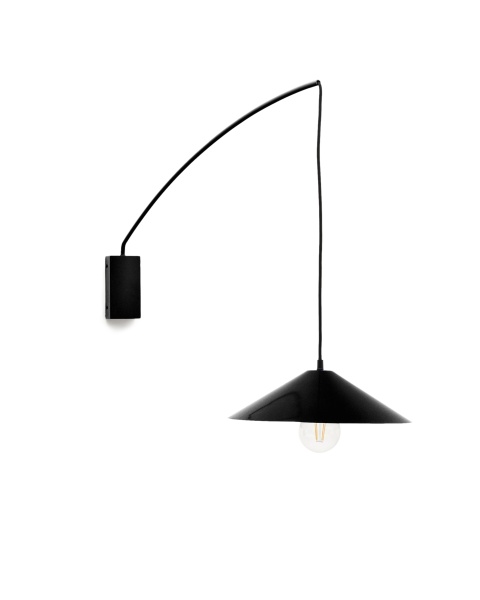 Настенный светильник Kally с покрытием черного цвета от интернет-магазина IDODOM.RU