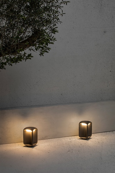 Уличный светильник BU-OH LED 26 см темно-серый от интернет-магазина IDODOM.RU