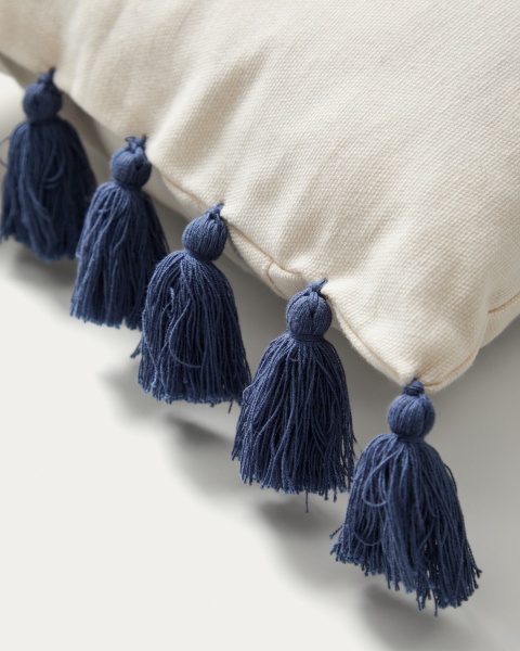 Чехол для подушки Tandani бежевый из хлопка с вышитым синим слоном 30 x 50 см от интернет-магазина IDODOM.RU