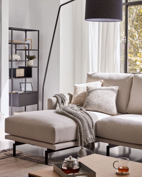 Металлический торшер Ciana с черной отделкой и плафоном из хлопка от интернет-магазина IDODOM.RU