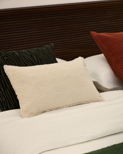 Чехол для подушки Narela из натурального жаккардового хлопка и вискозы 50 x 30 см от интернет-магазина IDODOM.RU