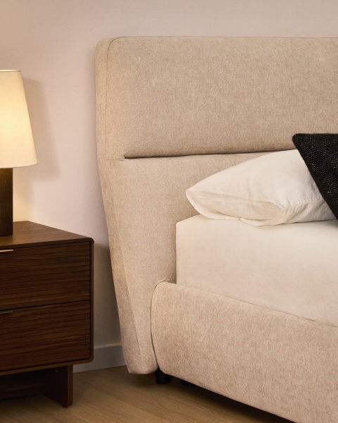 Кровать Dafra бежевого цвета из шенилла с ящиком для хранения 180 х 200 см от интернет-магазина IDODOM.RU