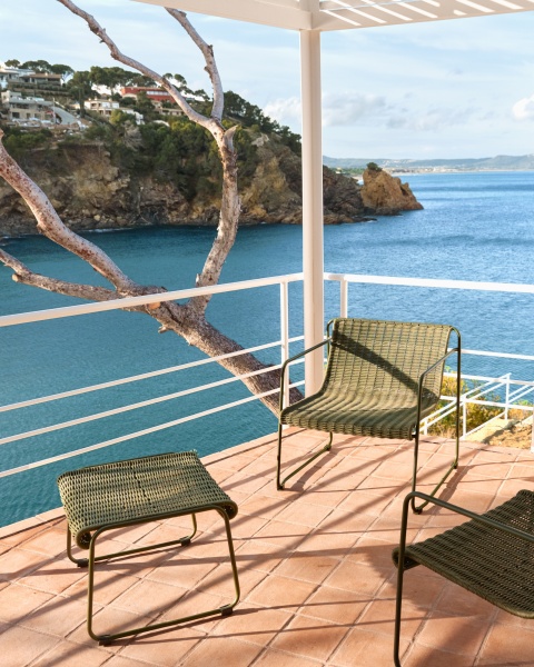 Скамейка для ног Maurina из оцинкованной стали зелёного цвета и зелёного шнура 58 x 52,5 см от интернет-магазина IDODOM.RU