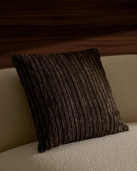 Чехол на подушку Anir из разноцветного шелка и хлопка 45 x 45 см от интернет-магазина IDODOM.RU