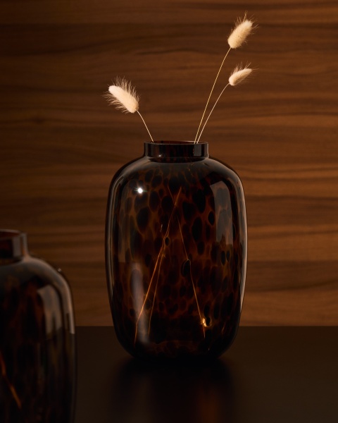 Panth Ваза из коричневого стекла 30 см от интернет-магазина IDODOM.RU