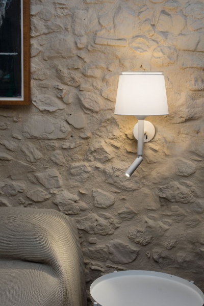 Бра с ридером Savoy белое от интернет-магазина IDODOM.RU