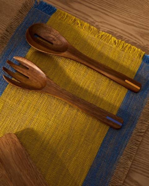 Кухонная лопатка Zairin с отверстием из массива акации от интернет-магазина IDODOM.RU