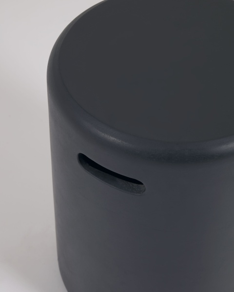 Столик Taimi из бетона в черном цвете от интернет-магазина IDODOM.RU