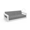 Диван Quarter lounge с подушками белого цвета, аксессуар серого цвета