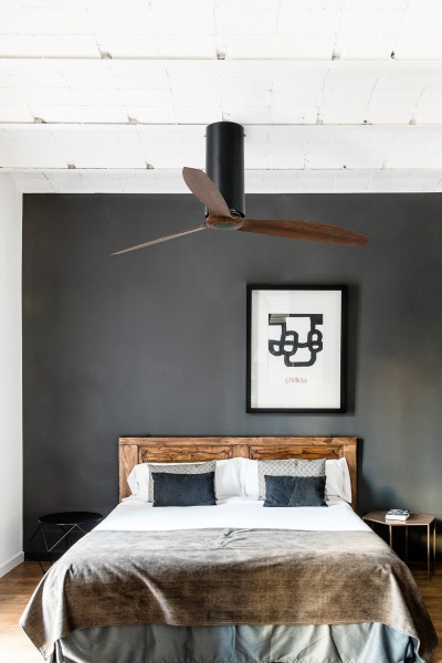 Матово-черный / деревянный потолочный вентилятор Tube Fan от интернет-магазина IDODOM.RU