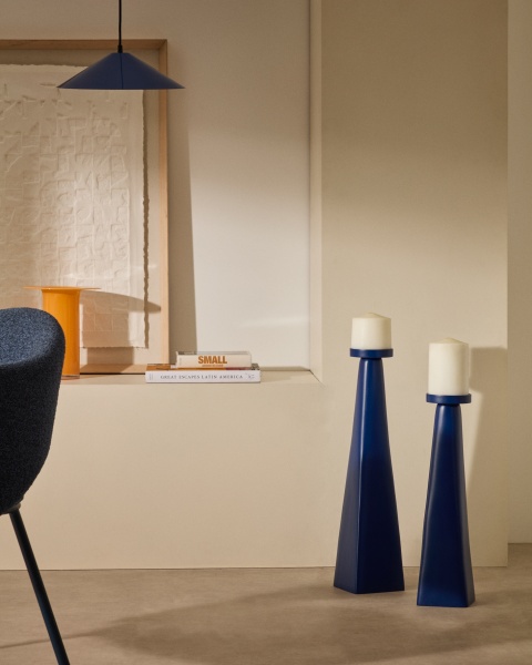 Маленький синий алюминиевый подсвечник Yuba от интернет-магазина IDODOM.RU