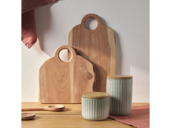 Сервировочная доска Syriana из массива акации квадратная от интернет-магазина IDODOM.RU