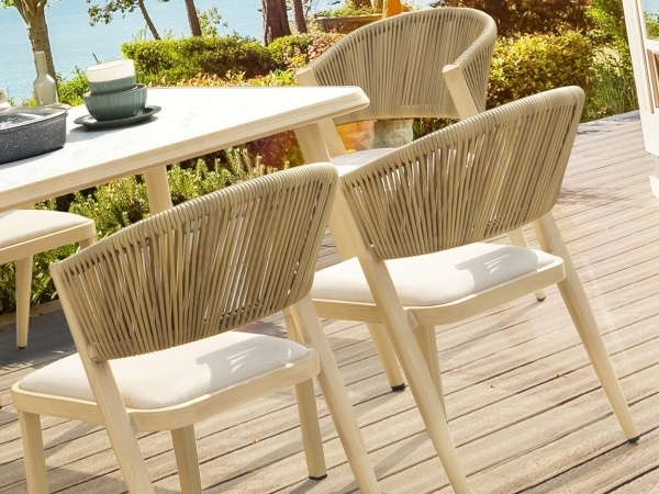 Комплект уличной мебели Brizna от интернет-магазина IDODOM.RU