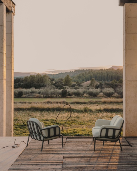 Joncols Алюминиевое кресло для улицы серого цвета от интернет-магазина IDODOM.RU