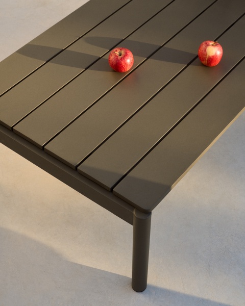 Журнальный столик Sorells из зеленого алюминия 63 x 149 см от интернет-магазина IDODOM.RU