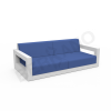 Диван Quarter lounge с подушками белого цвета, аксессуар темно-синего цвета