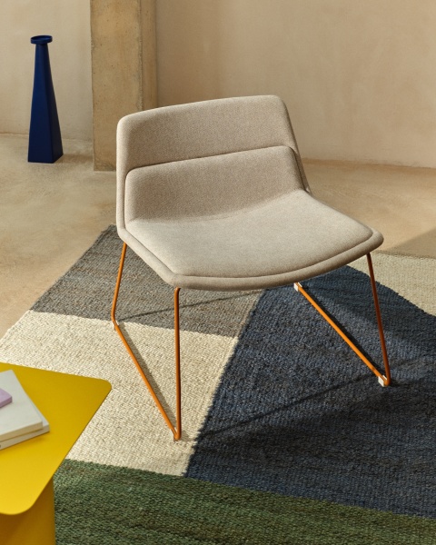 Zahara Стул со стальными ножками полиэстер бежевый от интернет-магазина IDODOM.RU