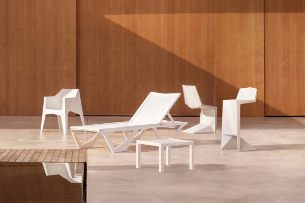 Столик Voxel от интернет-магазина IDODOM.RU