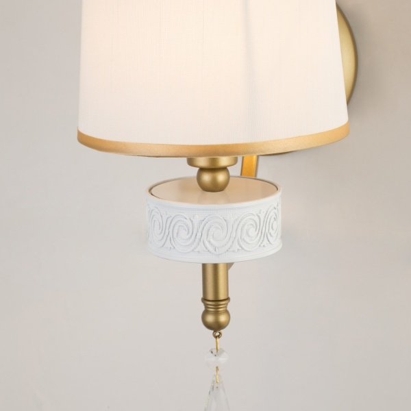 Настенный светильник Mirra от интернет-магазина IDODOM.RU