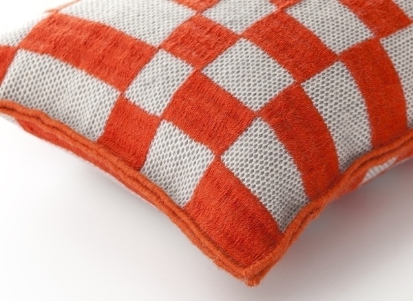 Подушка Bandas Space B Orange от интернет-магазина IDODOM.RU