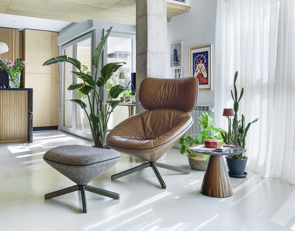 Столик Pion мраморный с плоским топом от интернет-магазина IDODOM.RU