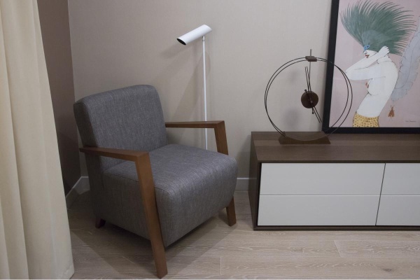 Настольные часы Aire от интернет-магазина IDODOM.RU