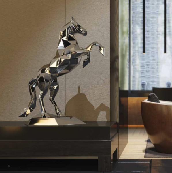 Лошадь. Полигональная скульптура из нержавеющей стали. Финиш: Полировка. Цвет: Хром. от интернет-магазина IDODOM.RU