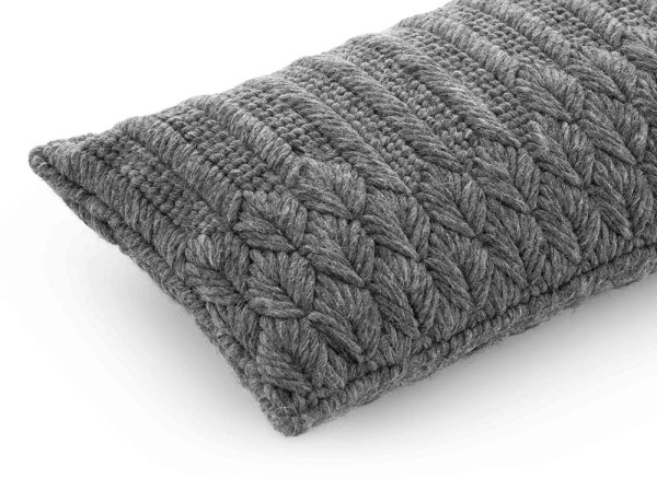 Подушка Chaddar Charcoal от интернет-магазина IDODOM.RU