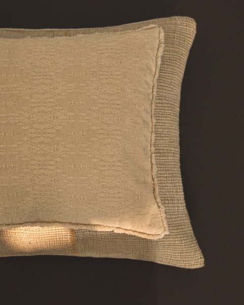 Чехол для подушки Narela из натурального жаккардового хлопка и вискозы 50 x 30 см от интернет-магазина IDODOM.RU