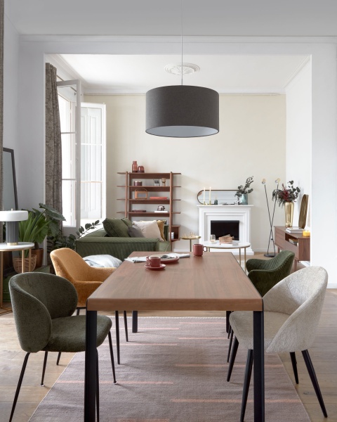 Стул Minna из зеленого бархата на стальных ножках с черной отделкой от интернет-магазина IDODOM.RU