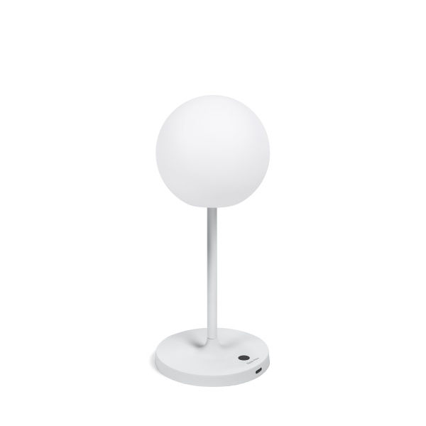 Dinesh Настольная лампа для улицы из белого металла от интернет-магазина IDODOM.RU