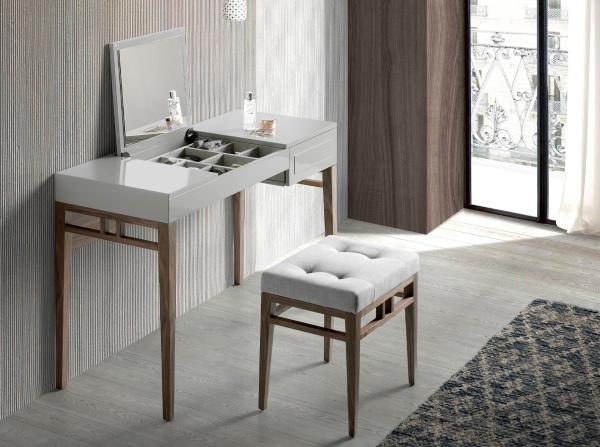 Туалетный столик CP1709/7001 жемчужно-серый RAL7044 от интернет-магазина IDODOM.RU