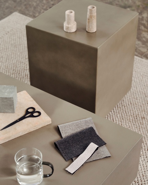 Rustella Приставной столик из цемента 35 x 35 см от интернет-магазина IDODOM.RU