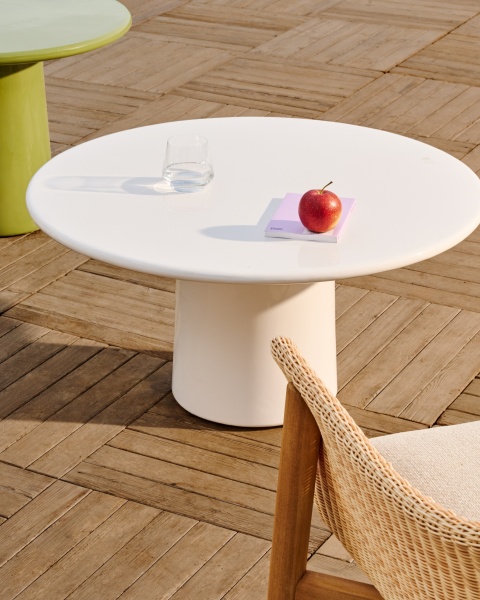 Журнальный столик Albanella из цемента с глянцевой белой отделкой Ø85 см от интернет-магазина IDODOM.RU