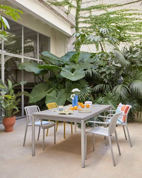 Подушка Stick круглая светло-голубая от интернет-магазина IDODOM.RU