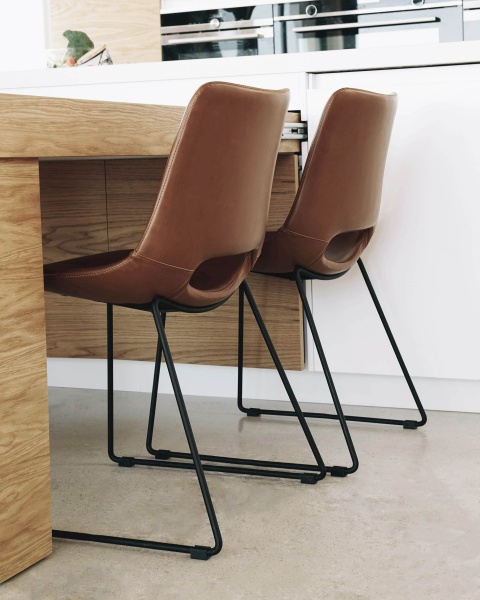 Стул Ziggy без подлокотников коричневый от интернет-магазина IDODOM.RU