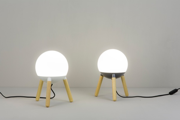 Настольная лампа Main черная от интернет-магазина IDODOM.RU