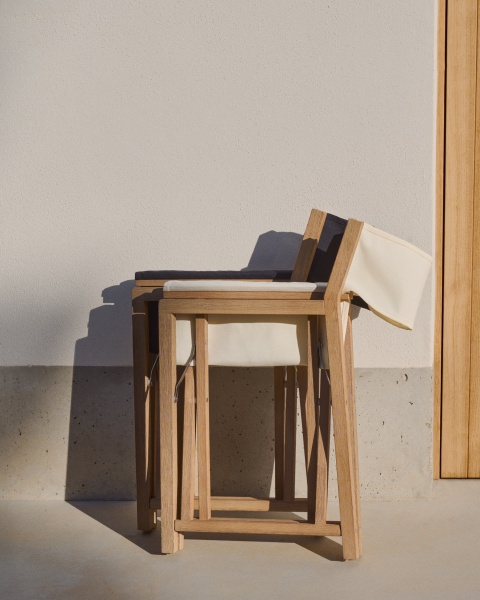 Складной стул Vilara для улицы из акации и текстиля белого цвета от интернет-магазина IDODOM.RU