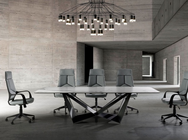 Офисное поворотное кресло MLM611411 /4076 от интернет-магазина IDODOM.RU