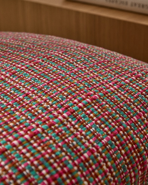 Чехол на подушку Nivara с розовой структурированной тканью 50 x 50 см от интернет-магазина IDODOM.RU