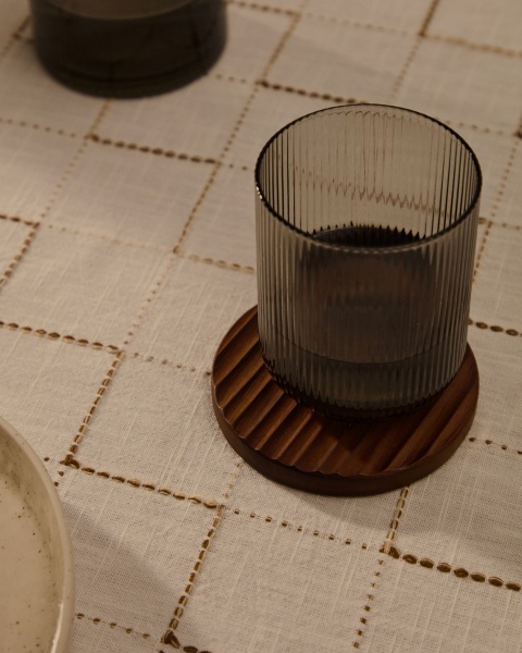 Набор из 4 подставок Rommu из акации от интернет-магазина IDODOM.RU