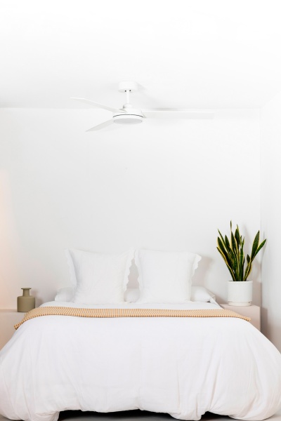 Потолочный вентилятор с освещением Barth 1320 мм белый 24W от интернет-магазина IDODOM.RU