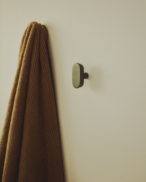 Набор из 2 вешалок Arely из бука с зеленым лаковым покрытием, 6,5 см/10 см от интернет-магазина IDODOM.RU