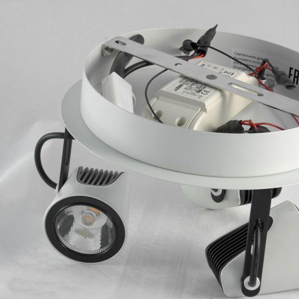 Спот Lussole  LSN-4101-03 от интернет-магазина IDODOM.RU