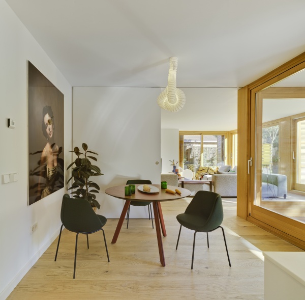 Обеденный стол Tortuga 110 круглый от интернет-магазина IDODOM.RU