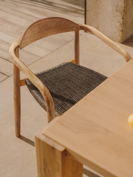 Кресло Glynis натуральный, черный от интернет-магазина IDODOM.RU