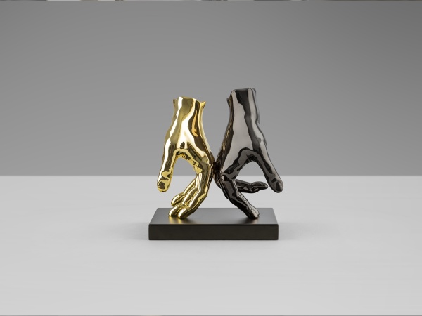 Manos Фигура серый/золотой от интернет-магазина IDODOM.RU