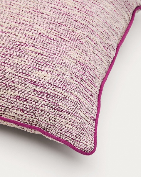 Чехол на подушку Brisella из розового жаккарда с контрастной отделкой 45 x 45 см от интернет-магазина IDODOM.RU